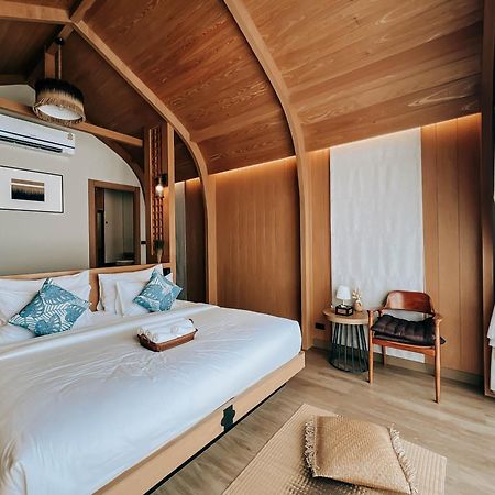 Le La Lake Resort And Spa ケーンクラチャン エクステリア 写真