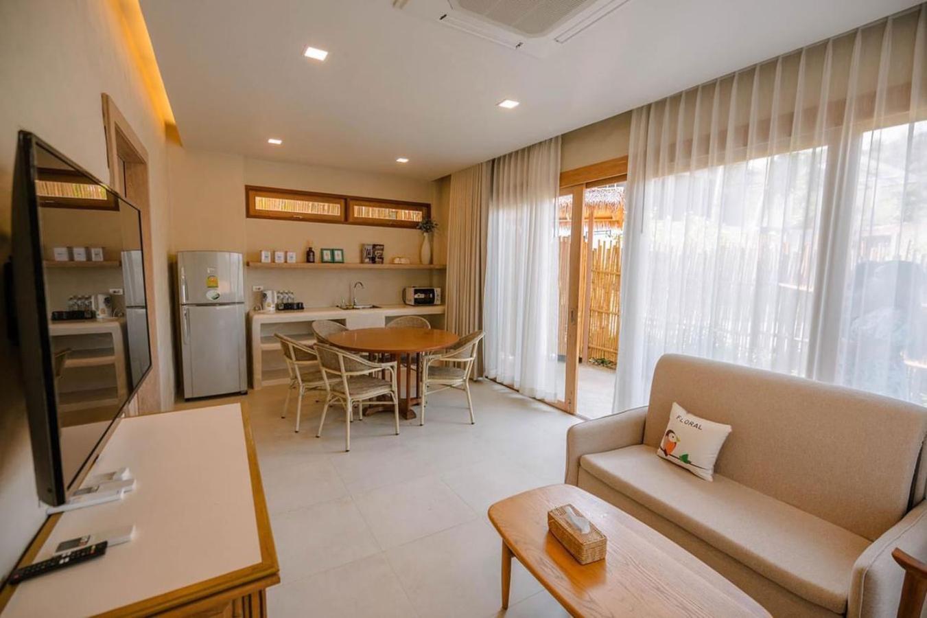 Le La Lake Resort And Spa ケーンクラチャン 部屋 写真