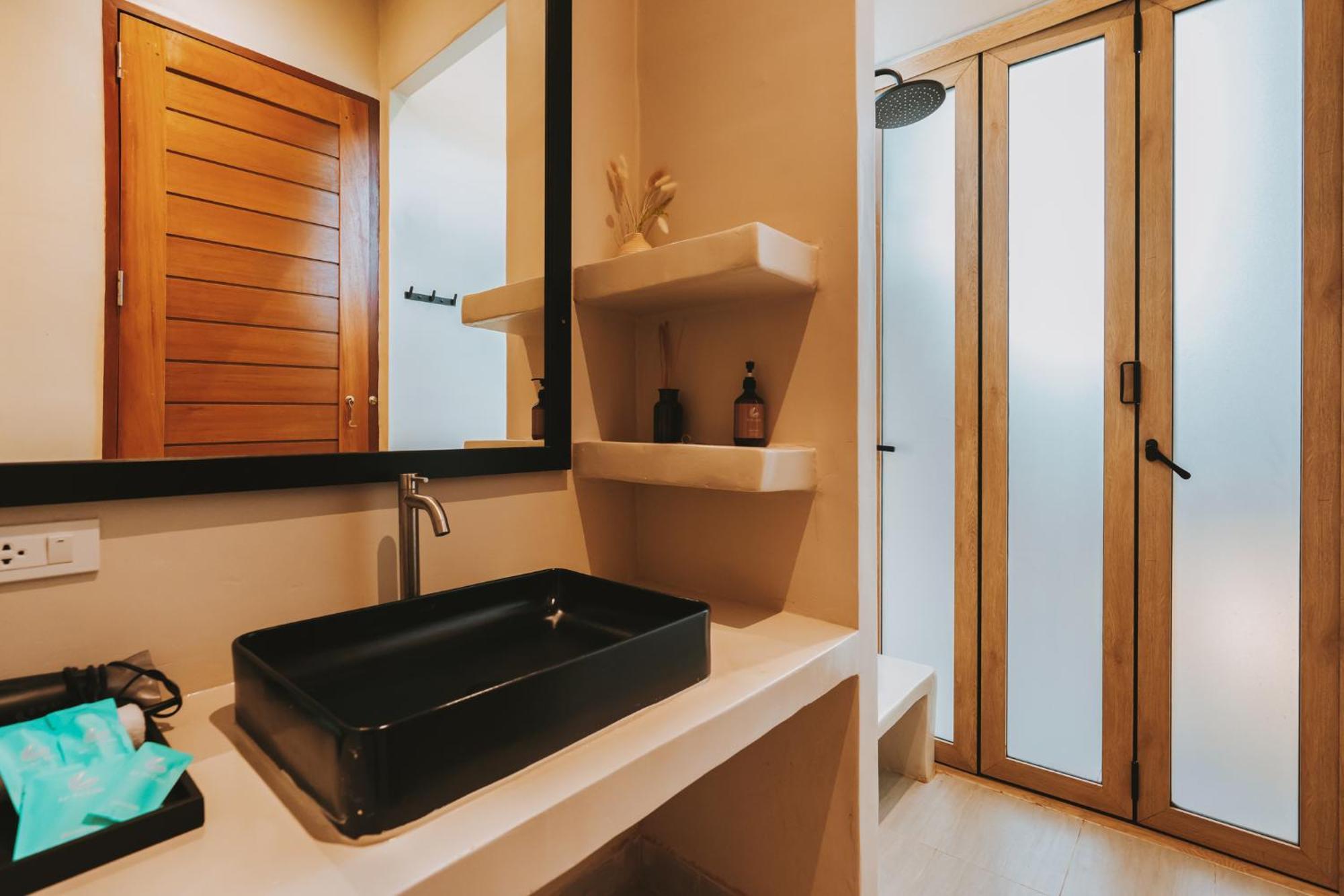 Le La Lake Resort And Spa ケーンクラチャン 部屋 写真