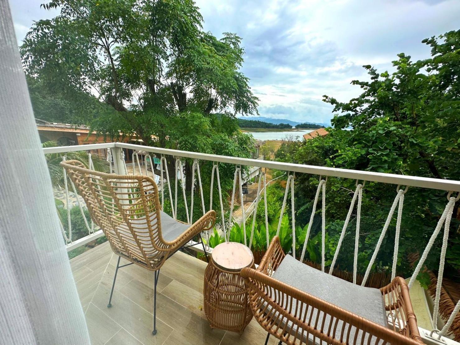Le La Lake Resort And Spa ケーンクラチャン 部屋 写真